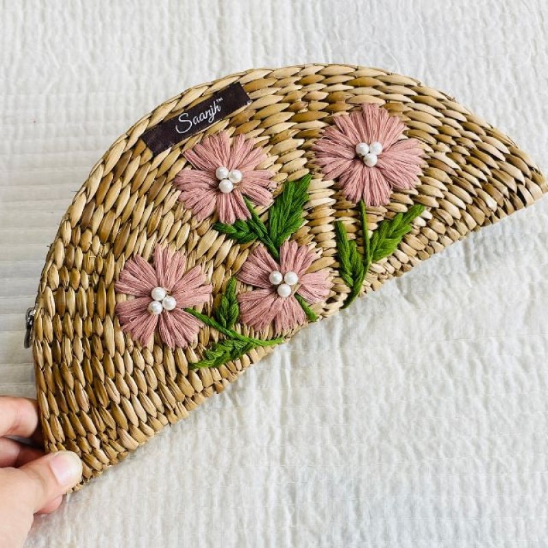 Saanjh Kauna Straw Handwoven Clutch | Hand-embroidered | Saanjh Exclusive