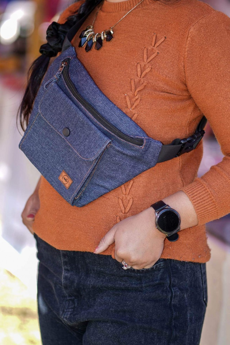 Travel crossbody bag