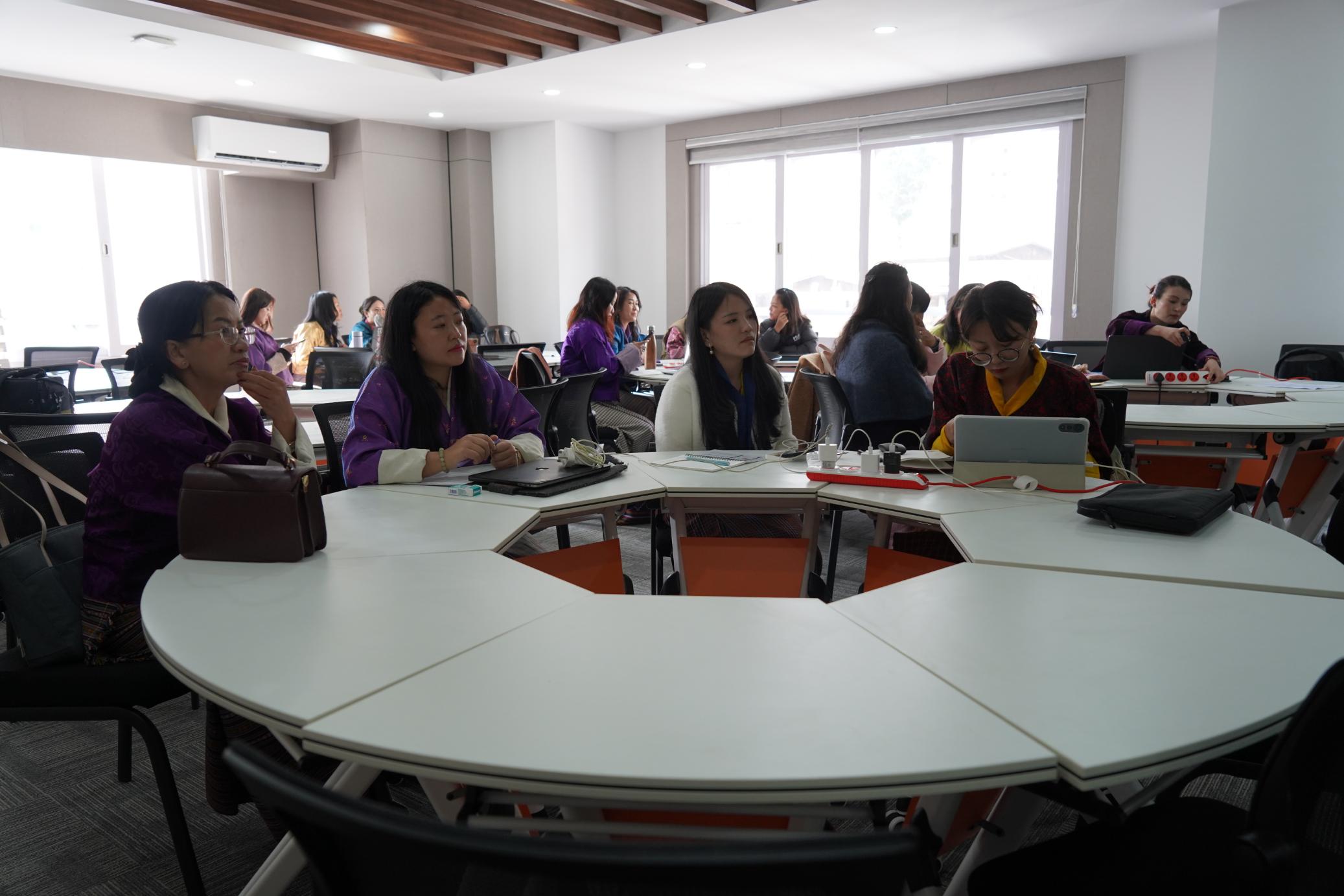 UNESCAP Wesellonline online training photo gallery