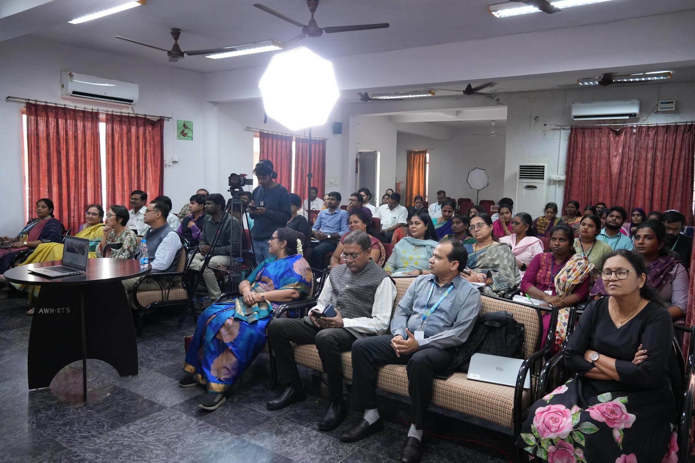 UNESCAP Wesellonline online training photo gallery